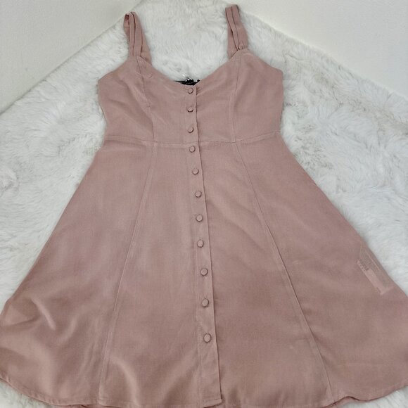 FOREVER 21 Dresses & Skirts - Forever 21 Women’s Woven Blush Dress
